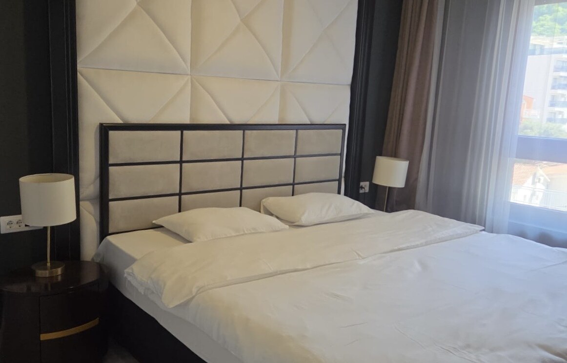 Dva povezana apartmana na prvoj liniji do mora – Green Stone, Rafailovići 7