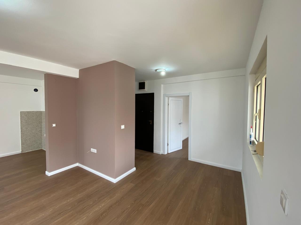 Seafront Apartment in Bar – View, Balcony & Garage 5
